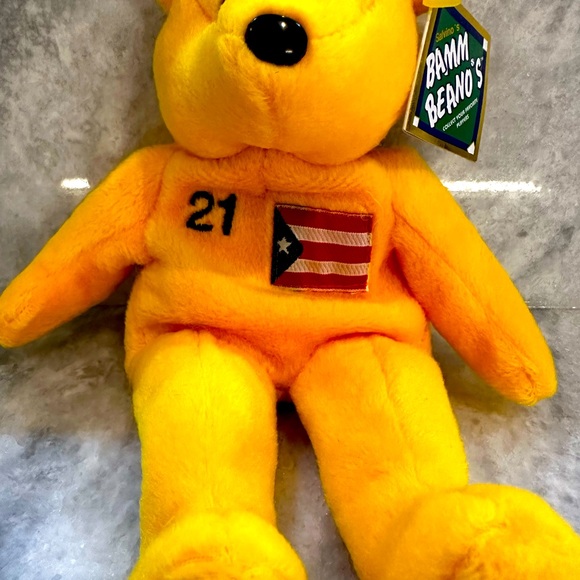 Roberto Clemente Pittsburgh Pirates Teddy Bear - Picture 4 of 11